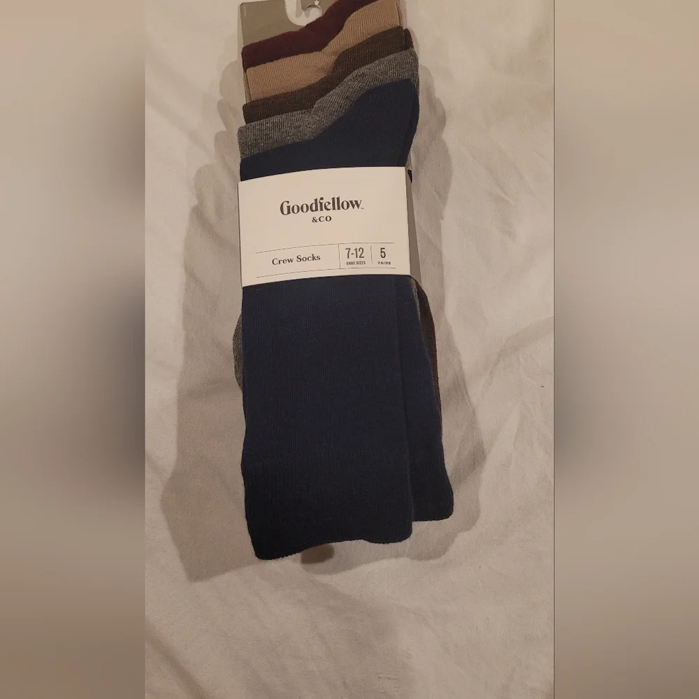 NWT GOODFELLOW & CO CREW SOCKS